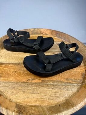 Teva Original Universal Leather Black Sandals Women’s Size 9